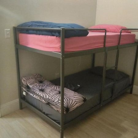 Miami Cheapest Place מראה חיצוני תמונה