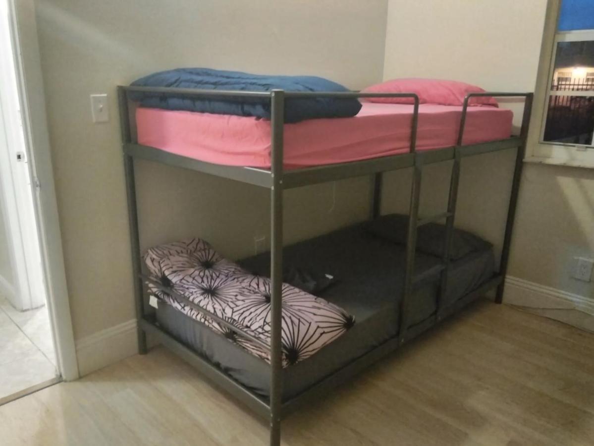 Miami Cheapest Place מראה חיצוני תמונה